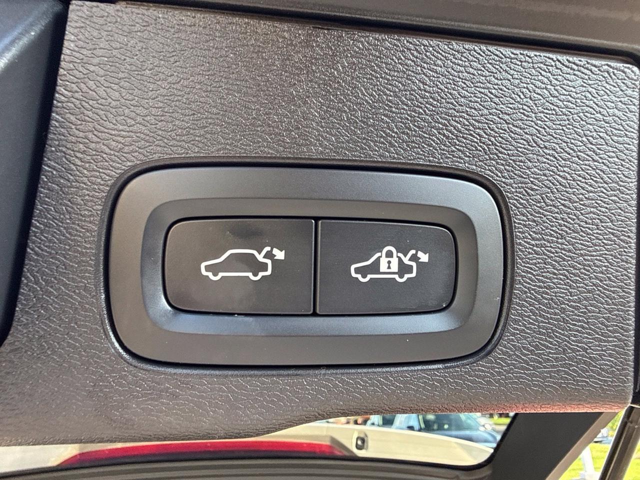 2025 Volvo XC60 B5 Plus Chantilly VA