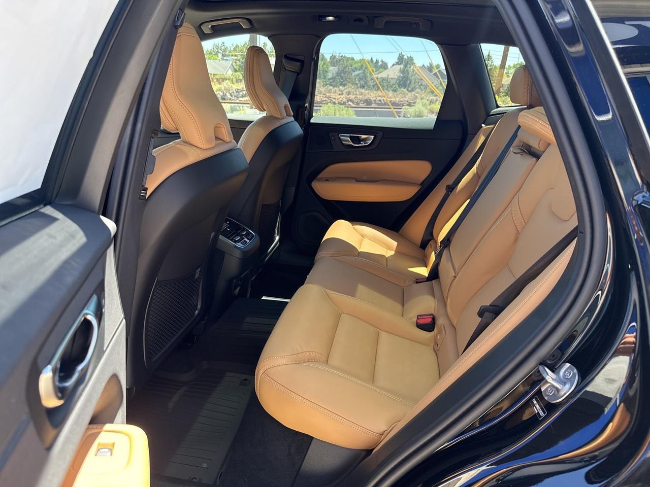 2025 Volvo XC60 B5 Ultra Bend OR