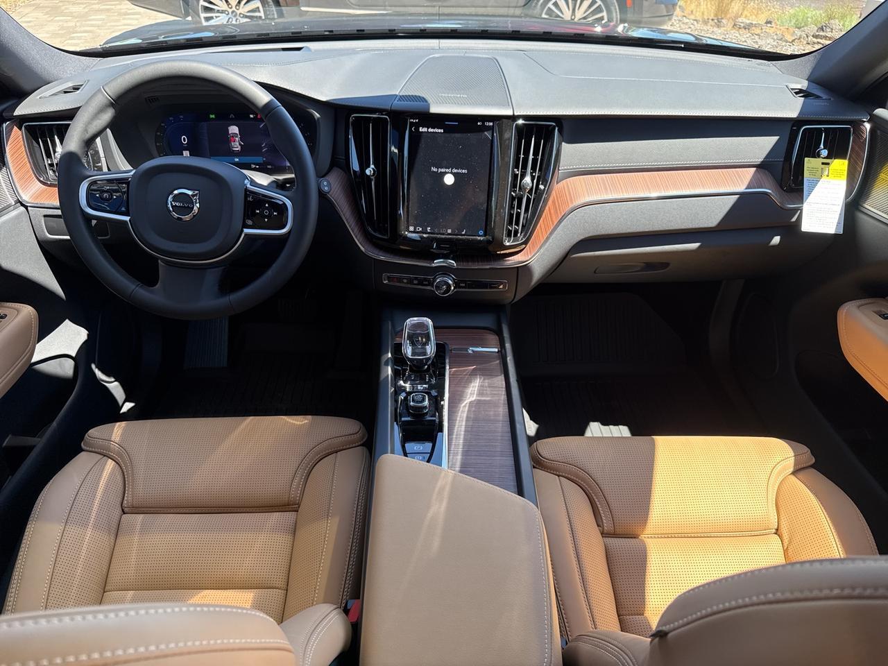 2025 Volvo XC60 B5 Ultra Bend OR