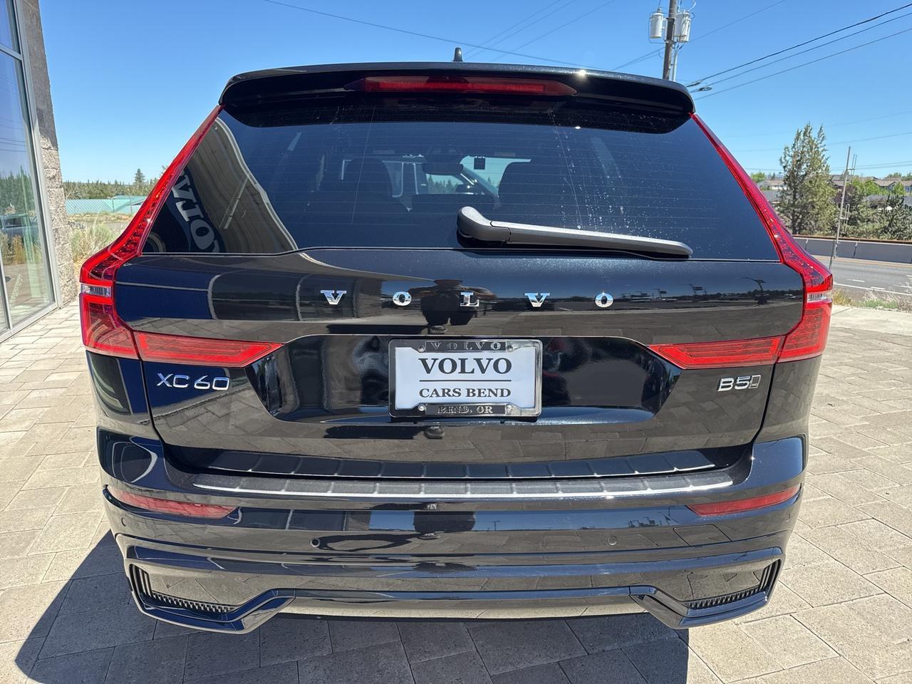 2025 Volvo XC60 B5 Ultra Bend OR