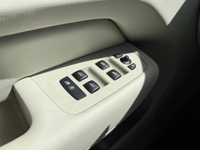 2025 Volvo XC60 B5 Ultra Tucson AZ