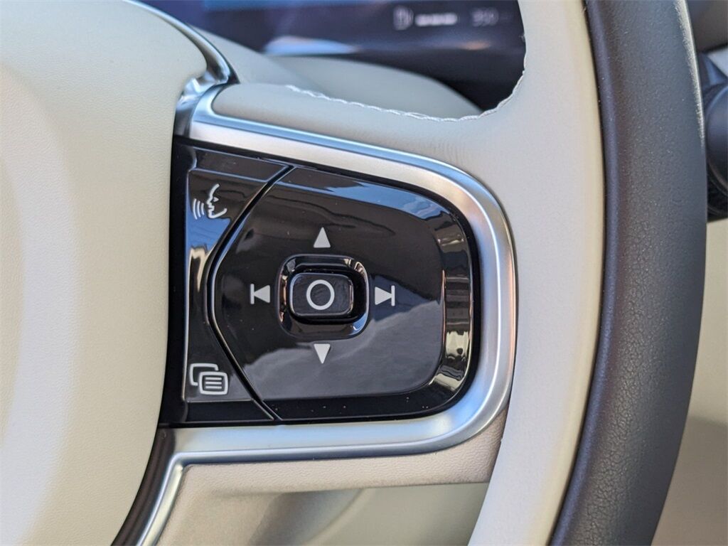 2025 Volvo XC60 B5 Ultra Hunt Valley MD