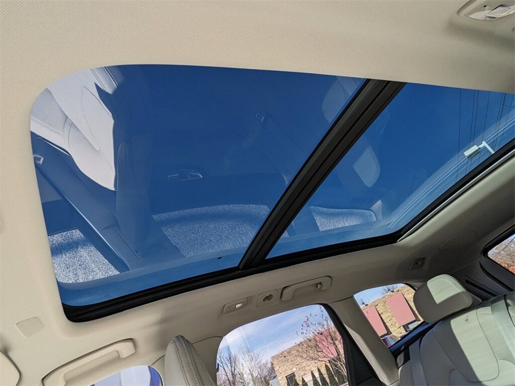 2025 Volvo XC60 B5 Ultra Hunt Valley MD