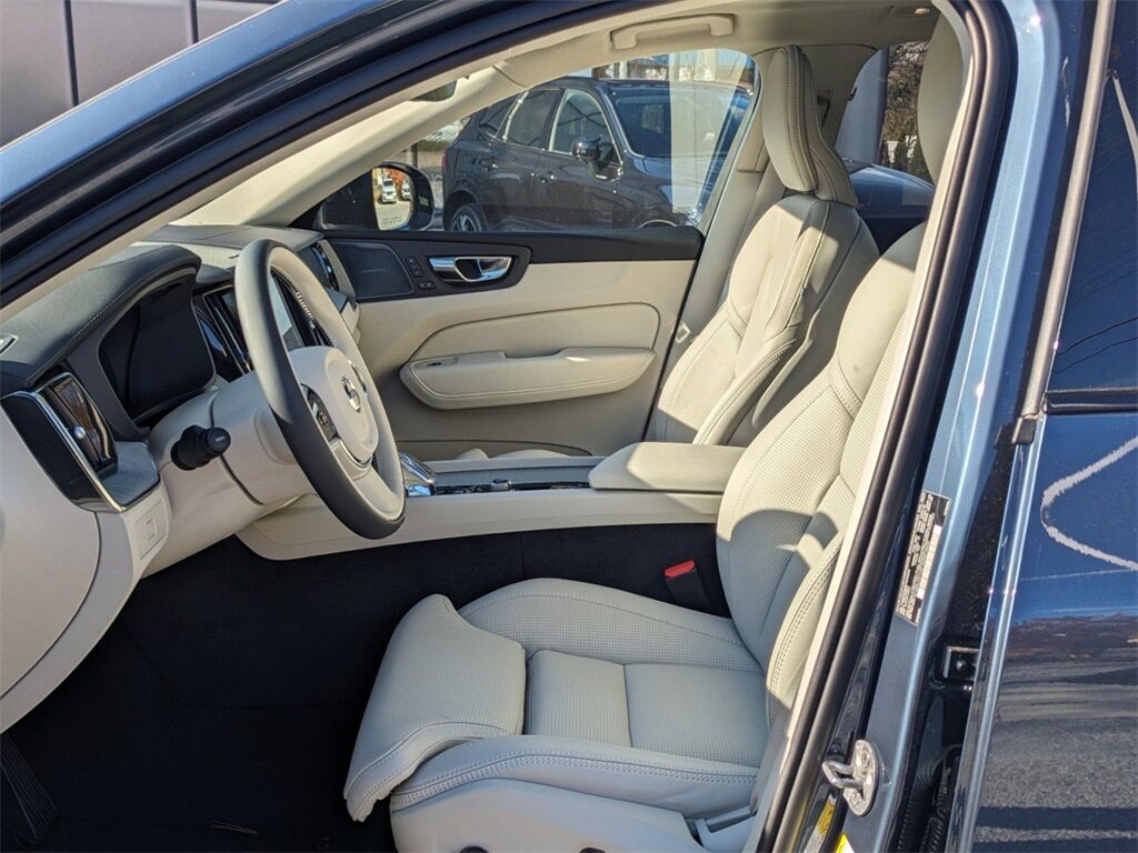 2025 Volvo XC60 B5 Ultra Hunt Valley MD