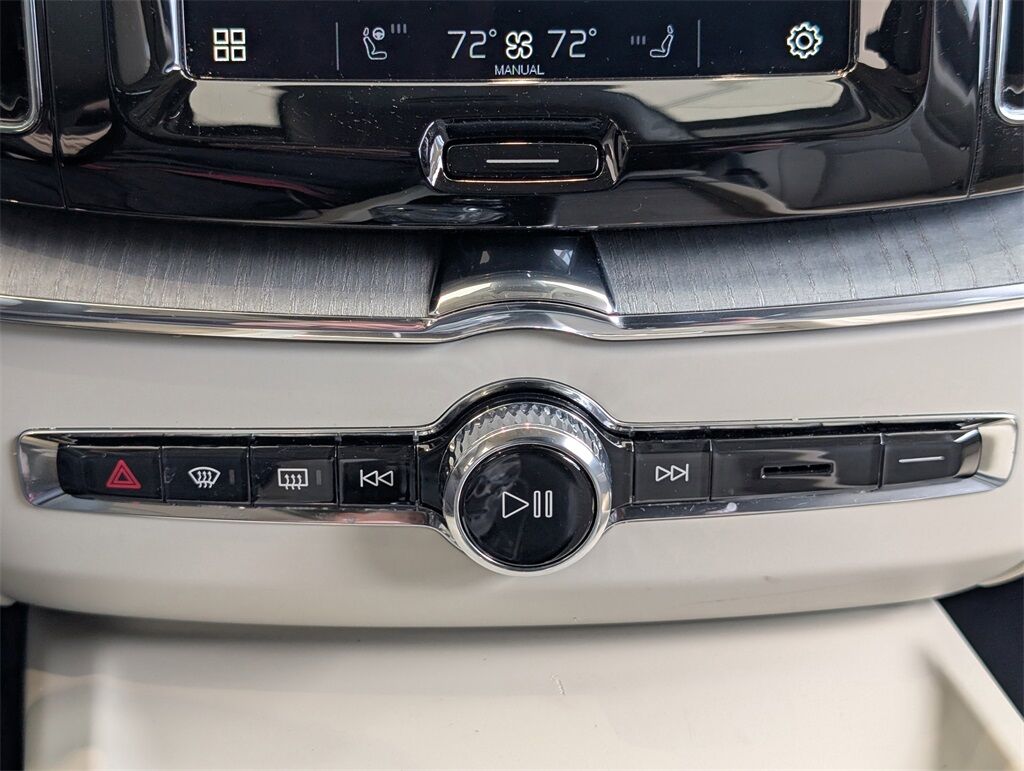 2025 Volvo XC60 B5 Ultra Hunt Valley MD