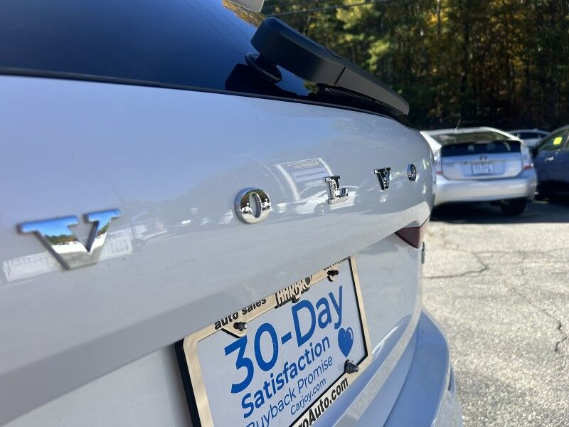 2025 Volvo XC60 B6 Plus Dark Theme Whitinsville MA
