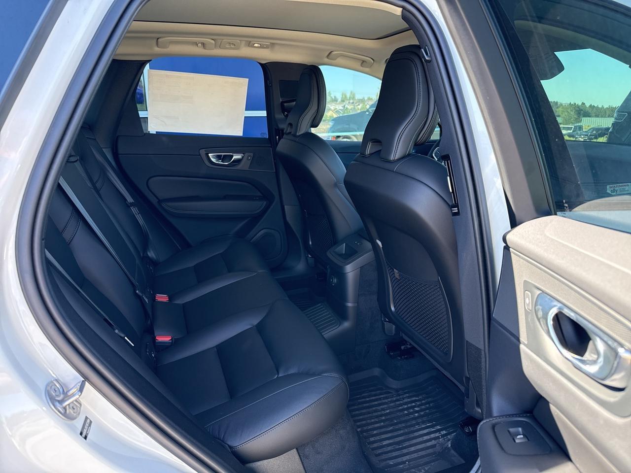 2025 Volvo XC60 Plug-In Hybrid T8 Core Bend OR