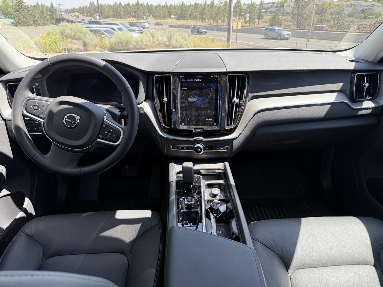 2025 Volvo XC60 Plug-In Hybrid T8 Core Bend OR