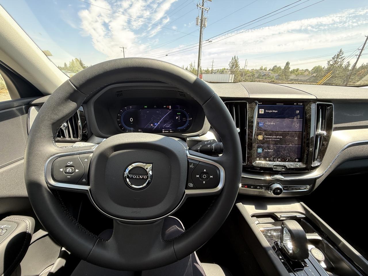 2025 Volvo XC60 Plug-In Hybrid T8 Core Bend OR