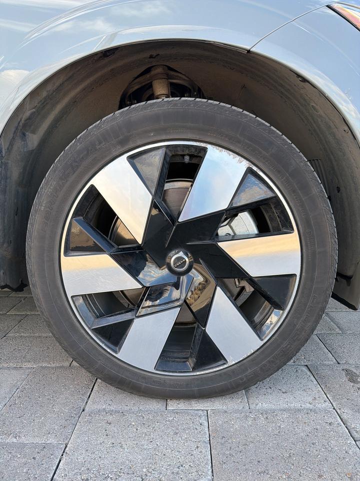 2025 Volvo XC60 Plug-In Hybrid T8 Plus Bend OR