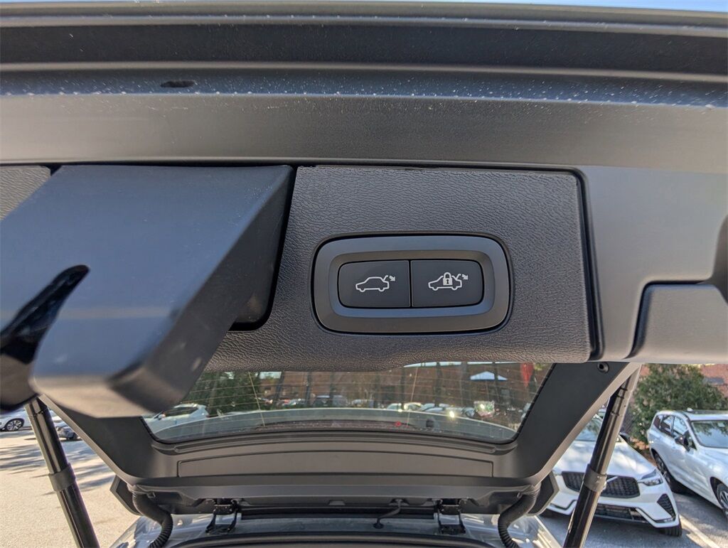 2025 Volvo XC60 Plug-In Hybrid T8 Plus Hunt Valley MD