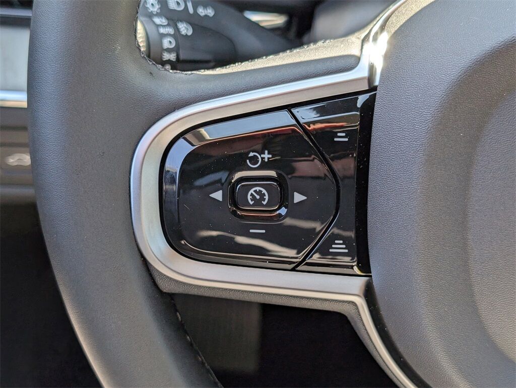 2025 Volvo XC60 Plug-In Hybrid T8 Plus Hunt Valley MD