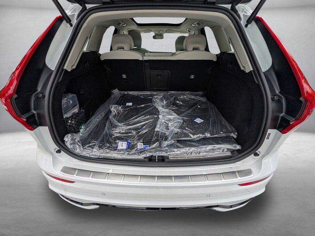 2025 Volvo XC60 Plug-In Hybrid T8 Plus Hunt Valley MD