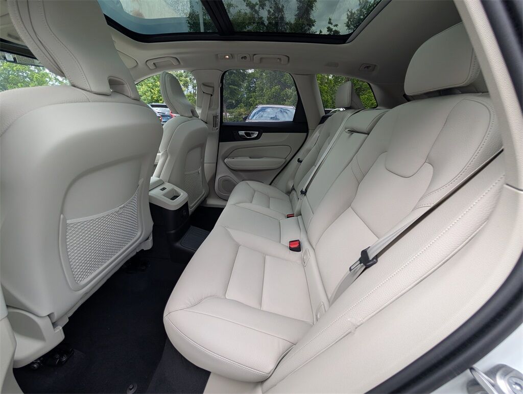 2025 Volvo XC60 Plug-In Hybrid T8 Plus Hunt Valley MD