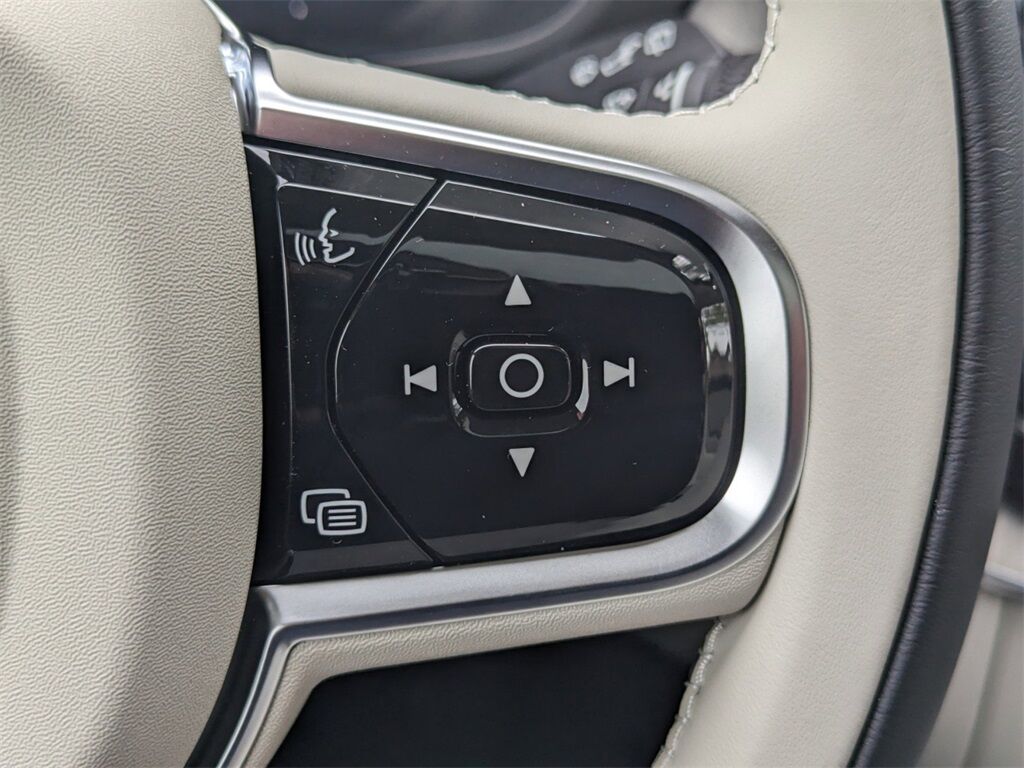 2025 Volvo XC60 Plug-In Hybrid T8 Plus Hunt Valley MD
