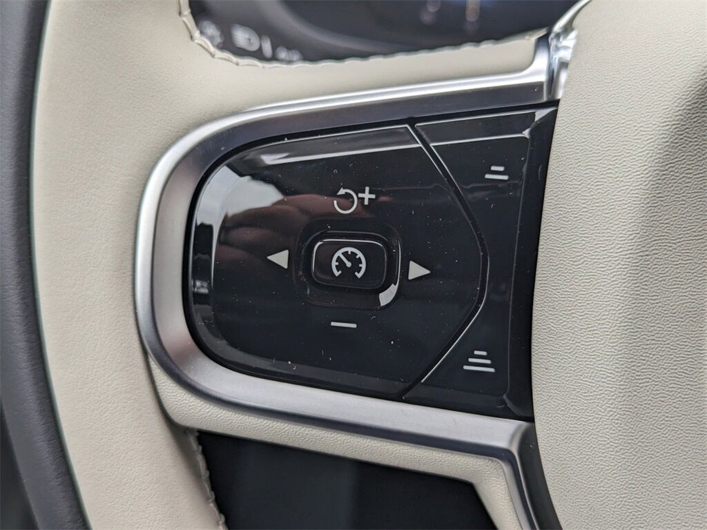 2025 Volvo XC60 Plug-In Hybrid T8 Plus Hunt Valley MD