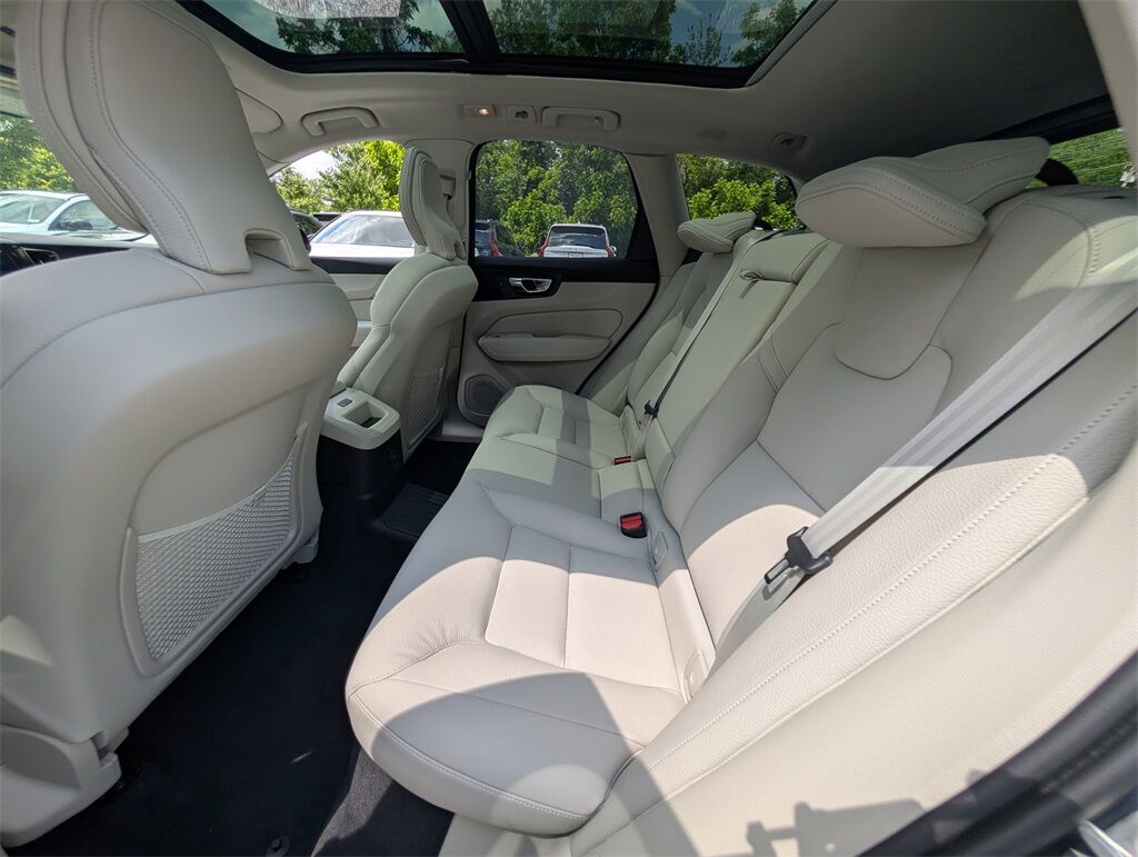 2025 Volvo XC60 Plug-In Hybrid T8 Plus Hunt Valley MD