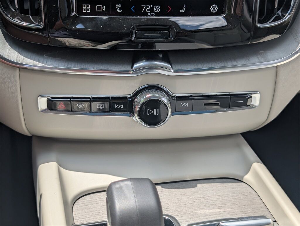 2025 Volvo XC60 Plug-In Hybrid T8 Plus Hunt Valley MD