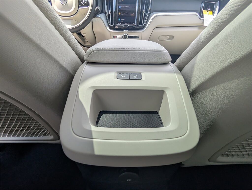 2025 Volvo XC60 Plug-In Hybrid T8 Plus Hunt Valley MD