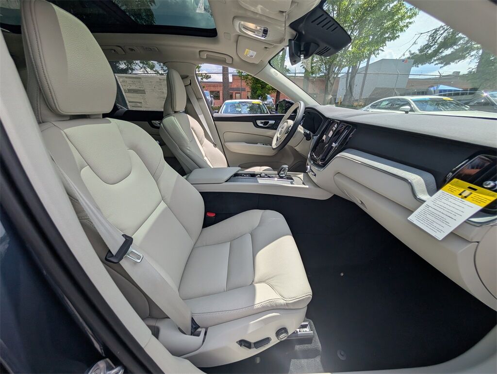 2025 Volvo XC60 Plug-In Hybrid T8 Plus Hunt Valley MD