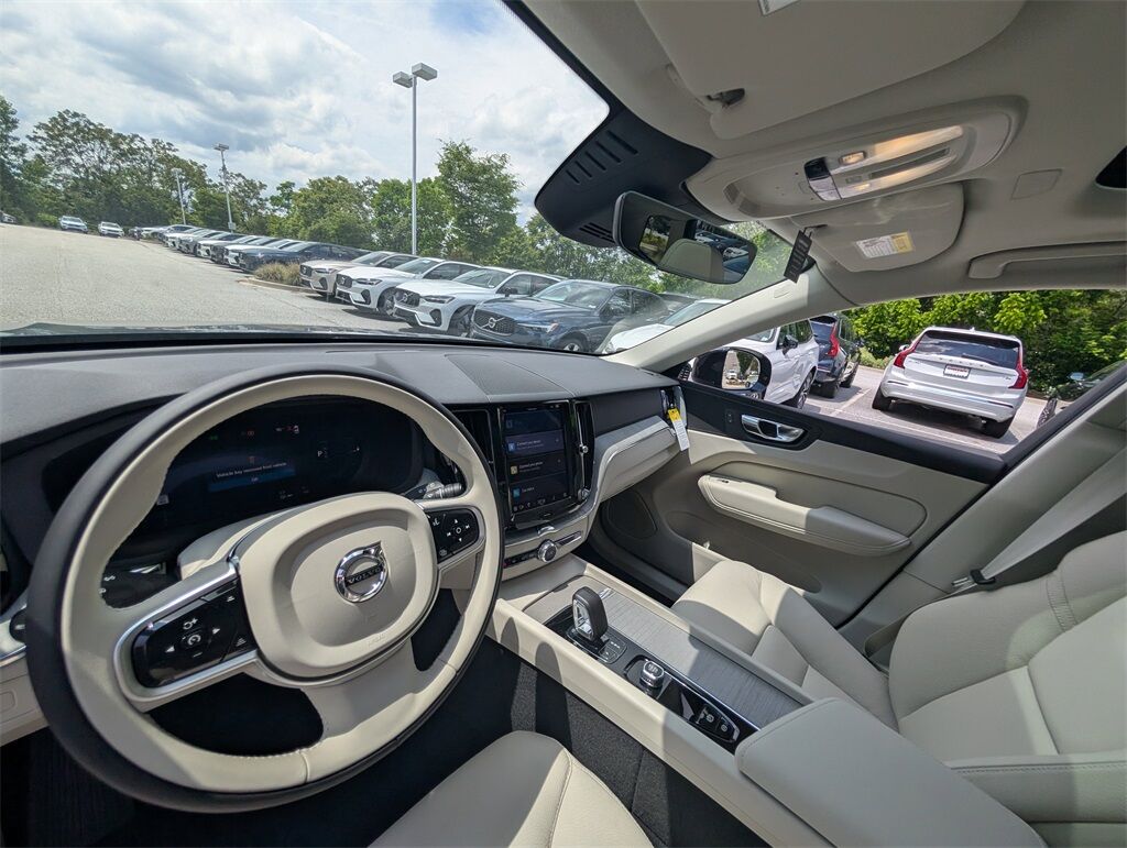 2025 Volvo XC60 Plug-In Hybrid T8 Plus Hunt Valley MD
