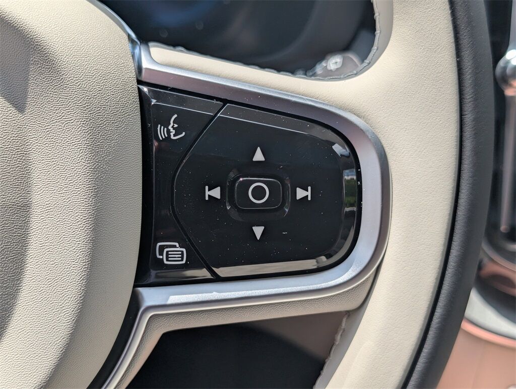 2025 Volvo XC60 Plug-In Hybrid T8 Plus Hunt Valley MD