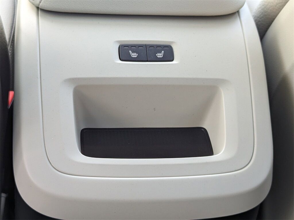 2025 Volvo XC60 Plug-In Hybrid T8 Plus Hunt Valley MD