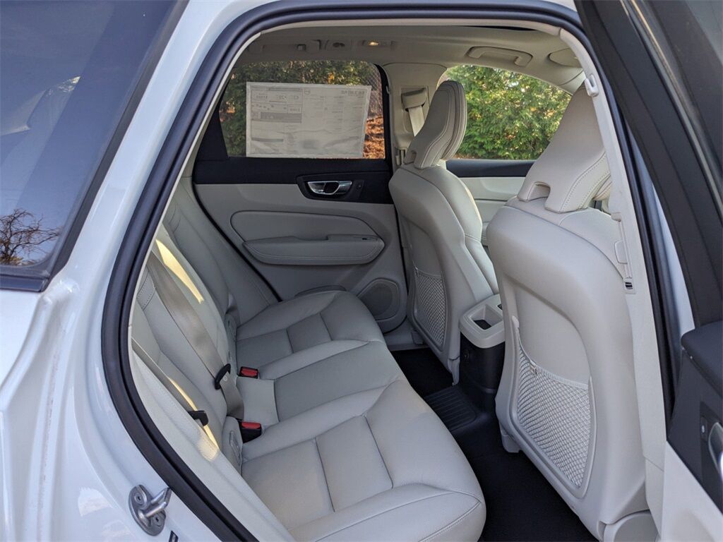 2025 Volvo XC60 Plug-In Hybrid T8 Plus Hunt Valley MD