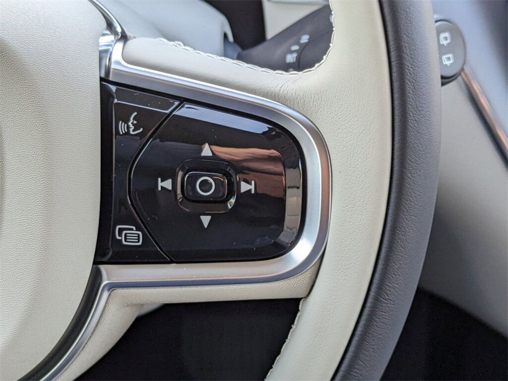 2025 Volvo XC60 Plug-In Hybrid T8 Plus Hunt Valley MD