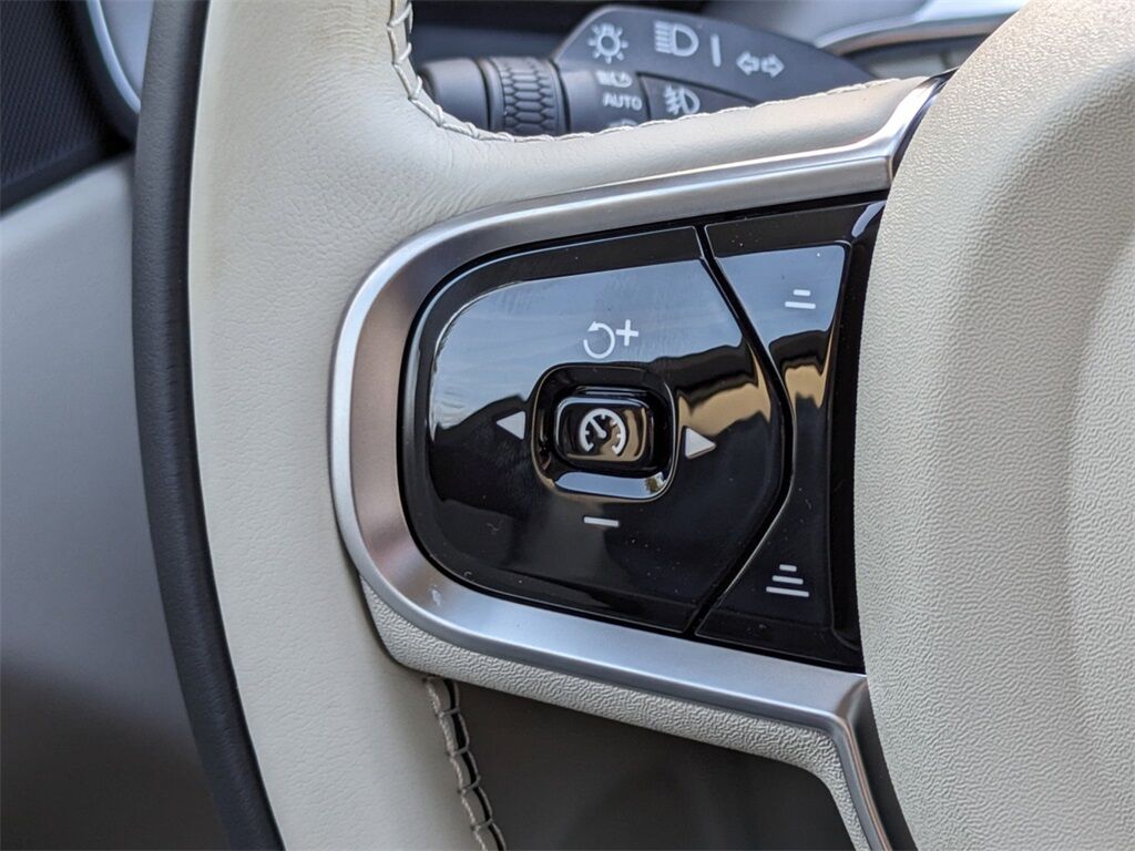 2025 Volvo XC60 Plug-In Hybrid T8 Plus Hunt Valley MD