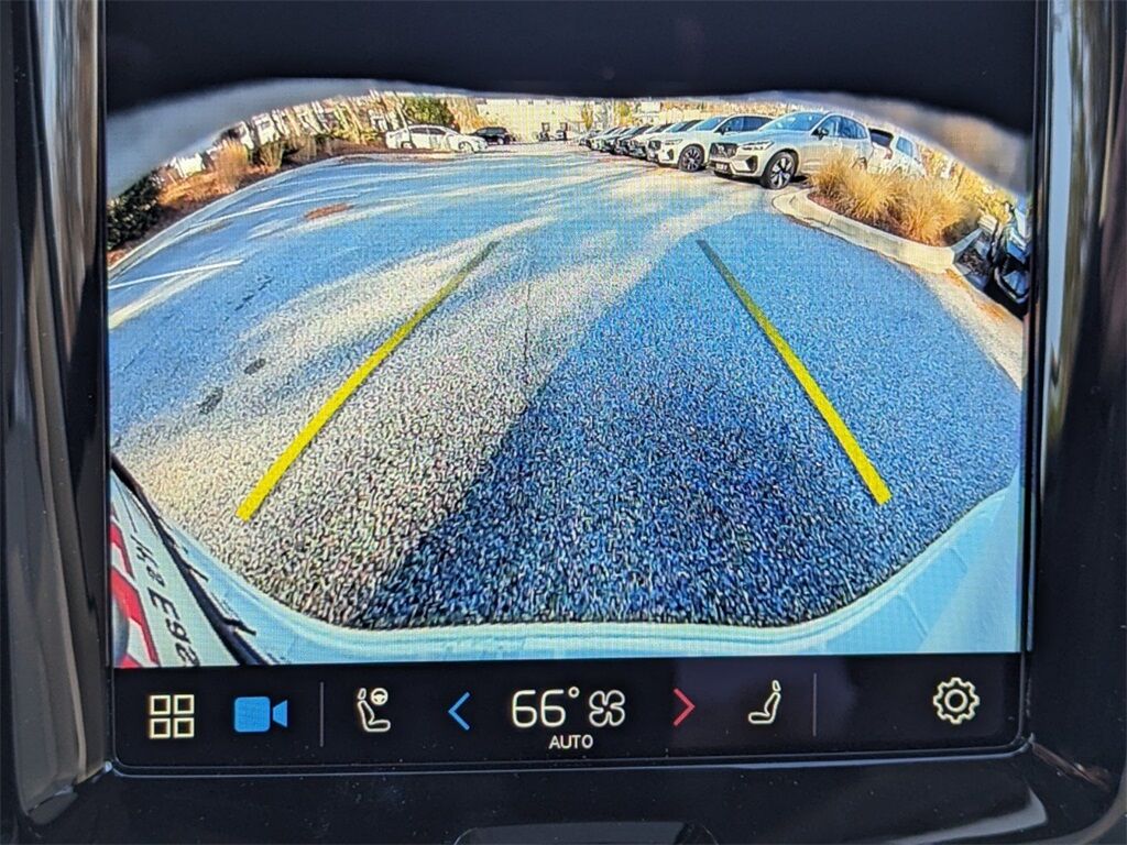 2025 Volvo XC60 Plug-In Hybrid T8 Plus Hunt Valley MD