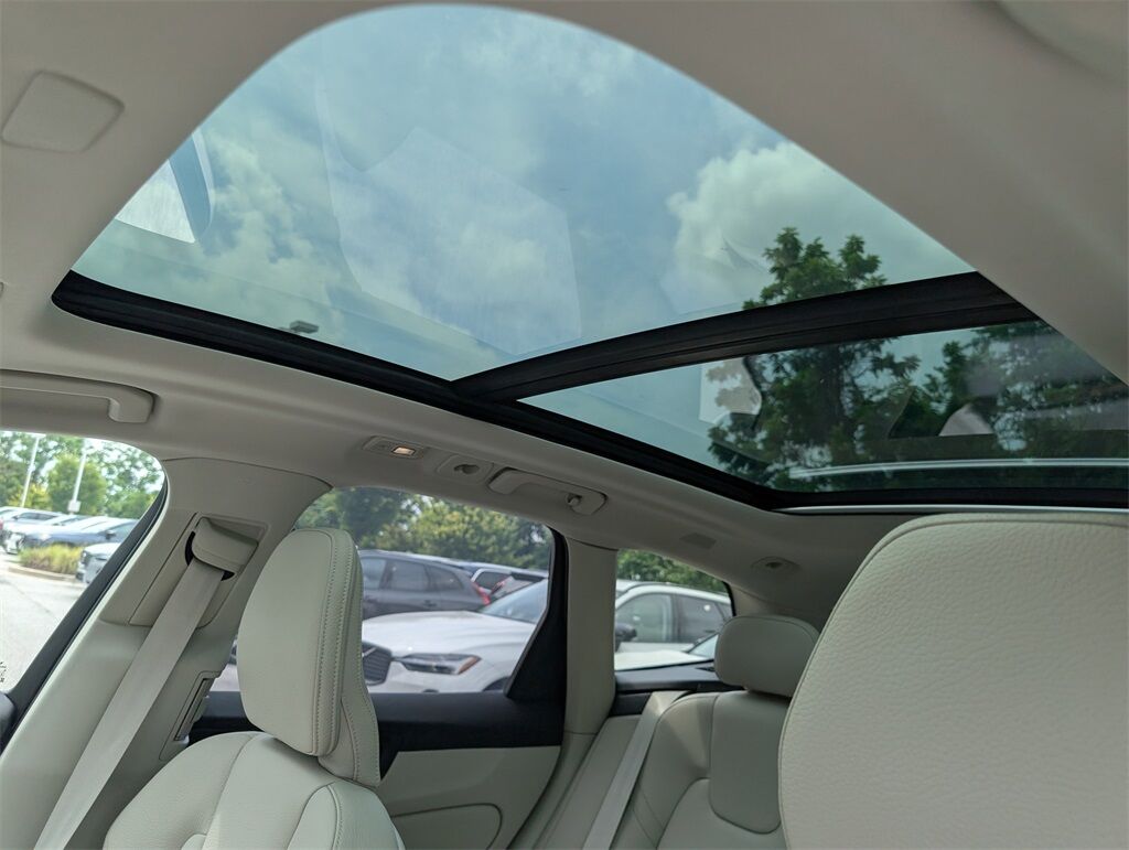 2025 Volvo XC60 Plug-In Hybrid T8 Plus Hunt Valley MD