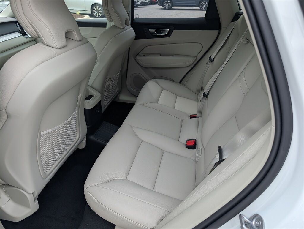 2025 Volvo XC60 Plug-In Hybrid T8 Plus Hunt Valley MD