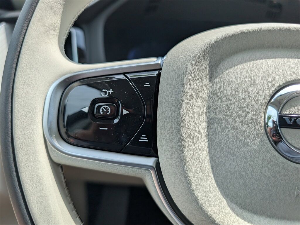 2025 Volvo XC60 Plug-In Hybrid T8 Plus Hunt Valley MD