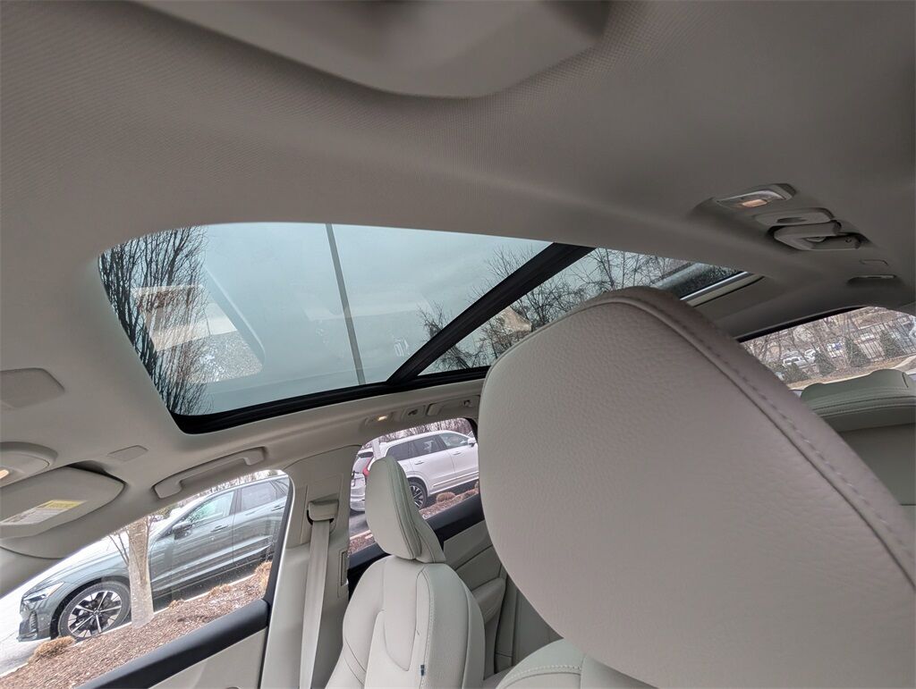 2025 Volvo XC60 Plug-In Hybrid T8 Plus Hunt Valley MD