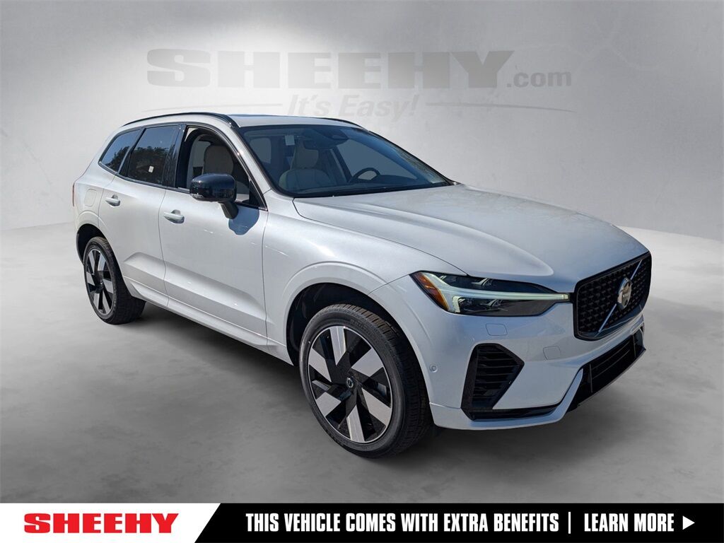 2025 Volvo XC60 Plug-In Hybrid T8 Plus