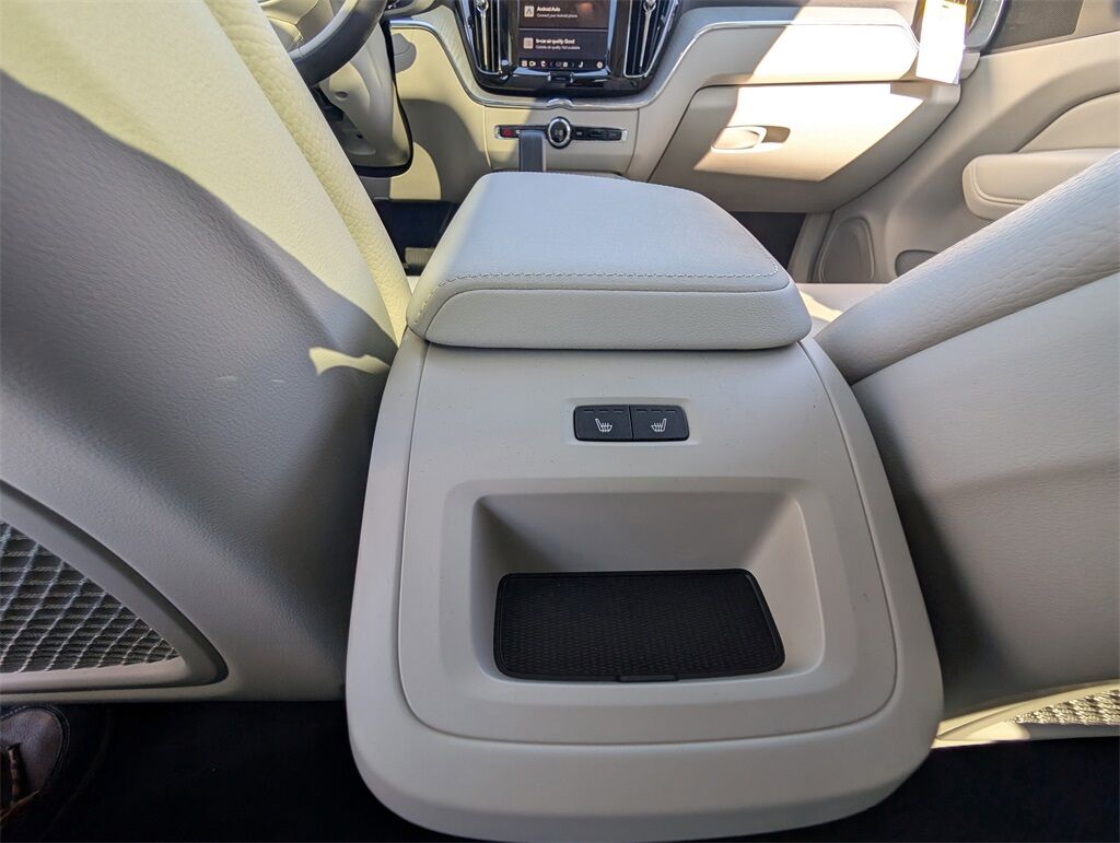 2025 Volvo XC60 Plug-In Hybrid T8 Plus Hunt Valley MD