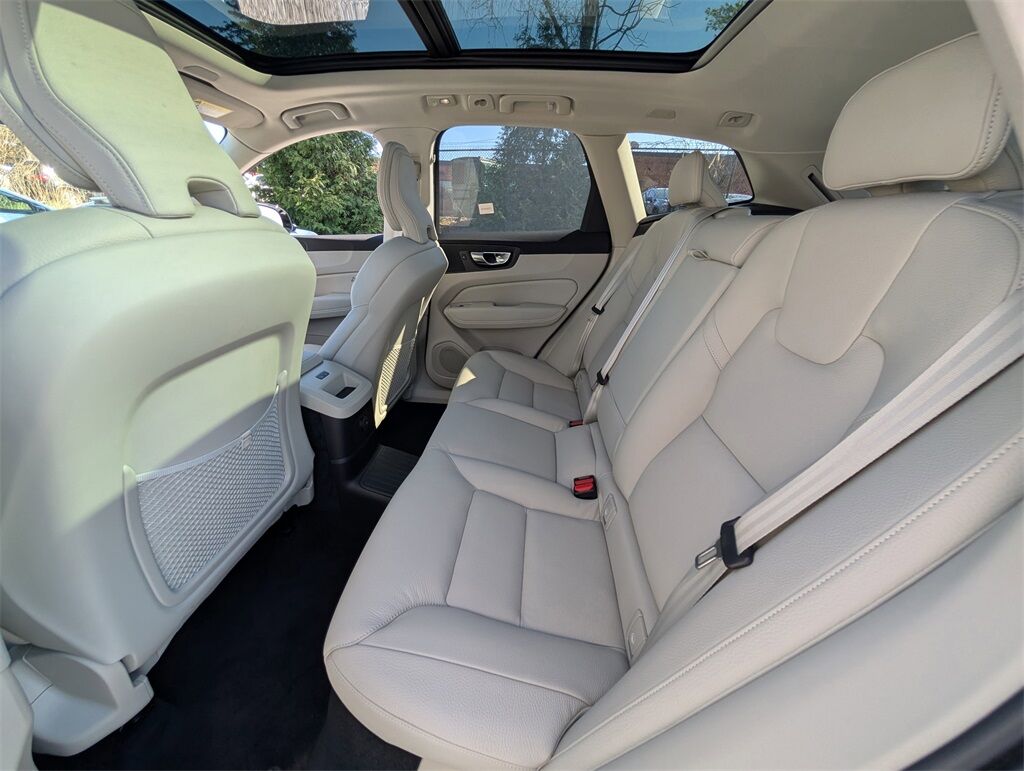 2025 Volvo XC60 Plug-In Hybrid T8 Plus Hunt Valley MD