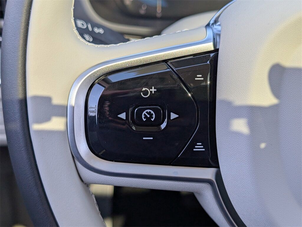 2025 Volvo XC60 Plug-In Hybrid T8 Plus Hunt Valley MD