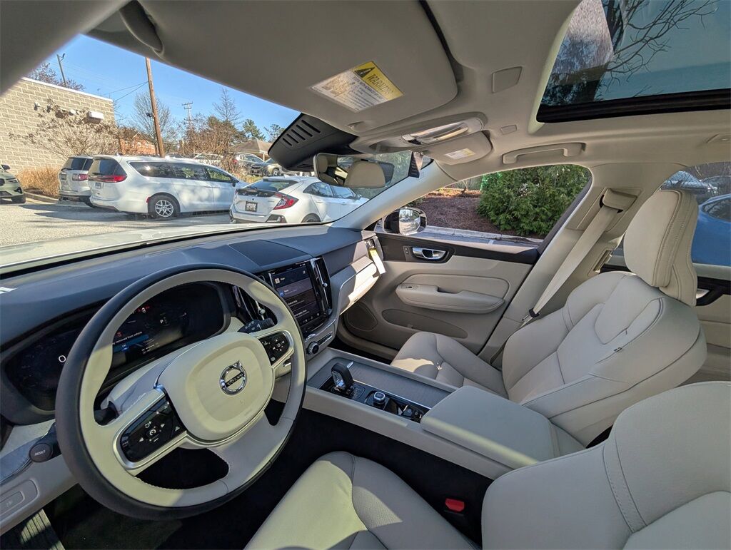 2025 Volvo XC60 Plug-In Hybrid T8 Plus Hunt Valley MD