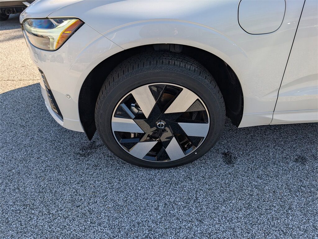 2025 Volvo XC60 Plug-In Hybrid T8 Plus Hunt Valley MD