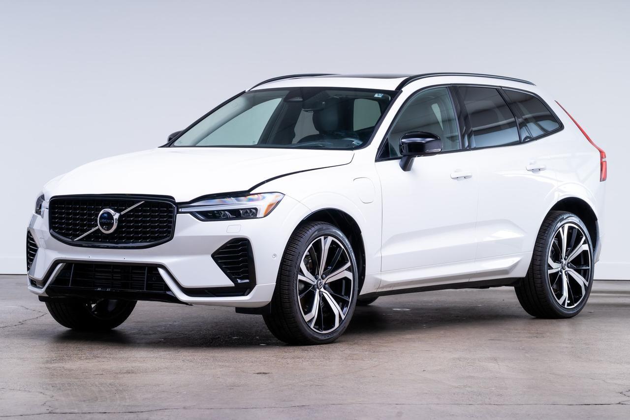 2025 Volvo XC60 Plug-In Hybrid T8 Ultra Pilot Assist Head-Up Display Portland OR