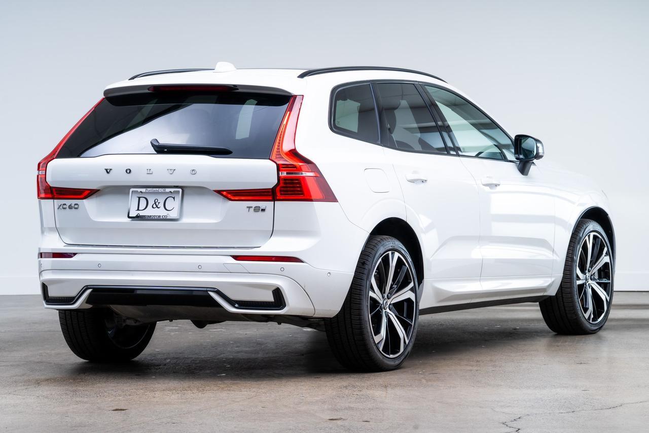 2025 Volvo XC60 Plug-In Hybrid T8 Ultra Pilot Assist Head-Up Display Portland OR