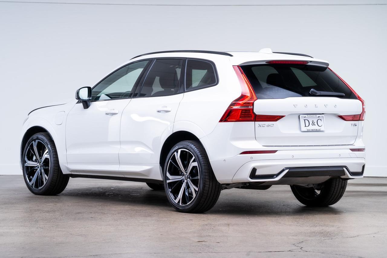 2025 Volvo XC60 Plug-In Hybrid T8 Ultra Pilot Assist Head-Up Display Portland OR