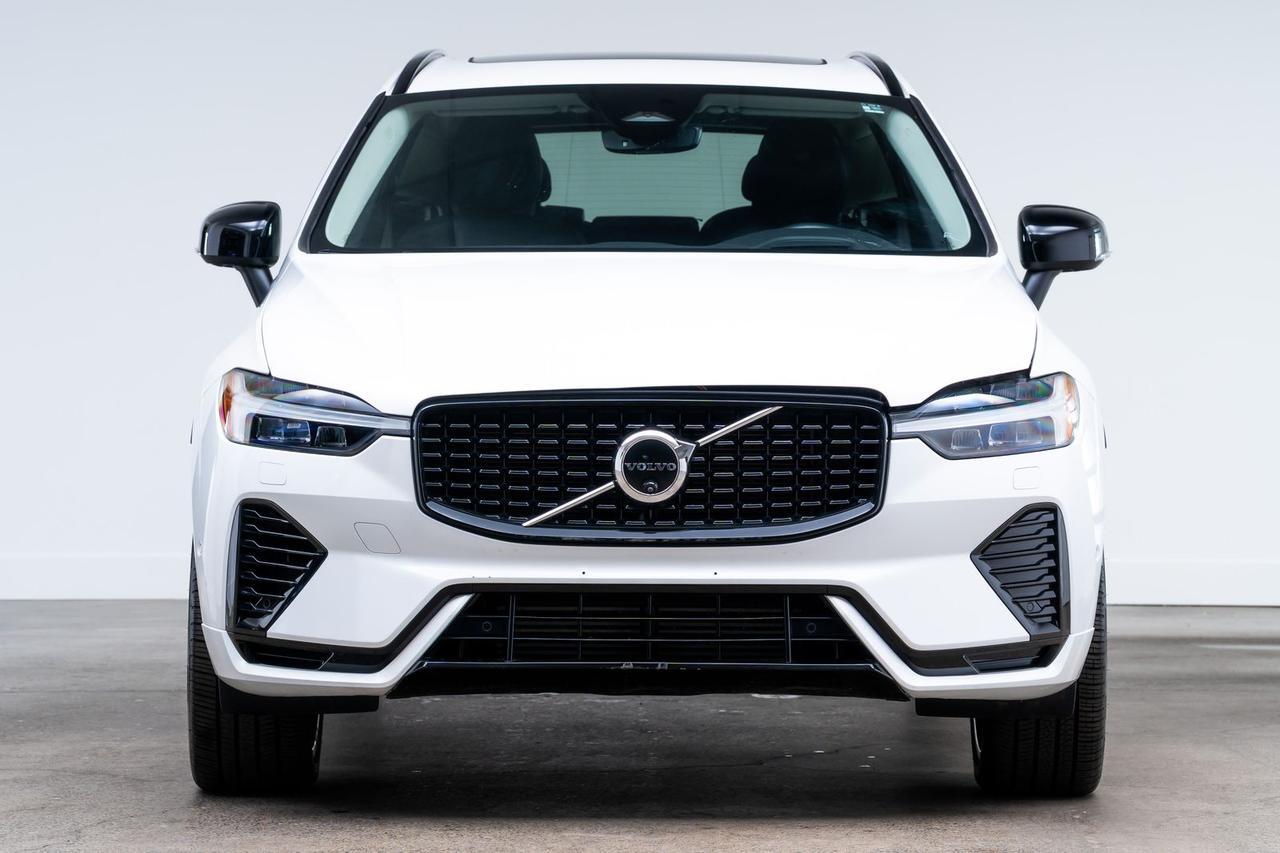 2025 Volvo XC60 Plug-In Hybrid T8 Ultra Pilot Assist Head-Up Display Portland OR