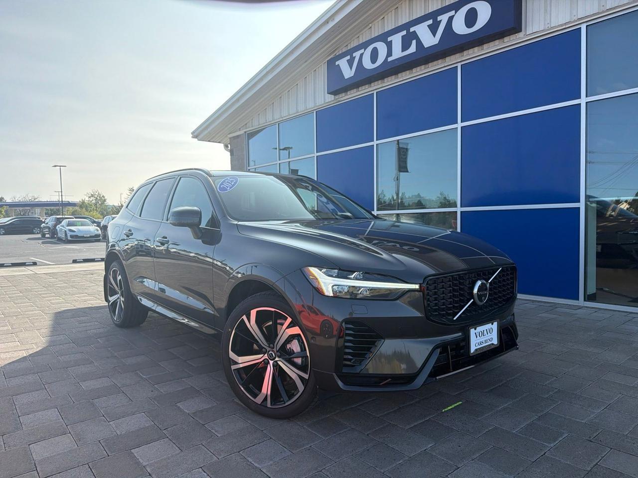 2025 Volvo XC60 Plug-In Hybrid T8 Ultra