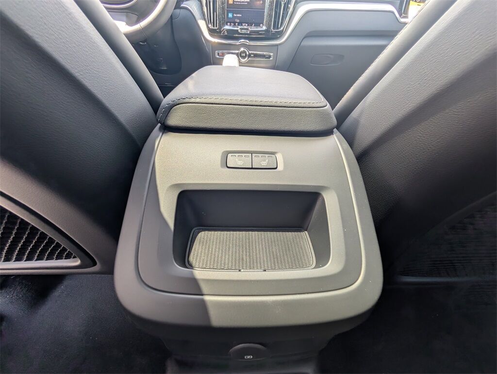 2025 Volvo XC60 Plug-In Hybrid T8 Ultra Hunt Valley MD