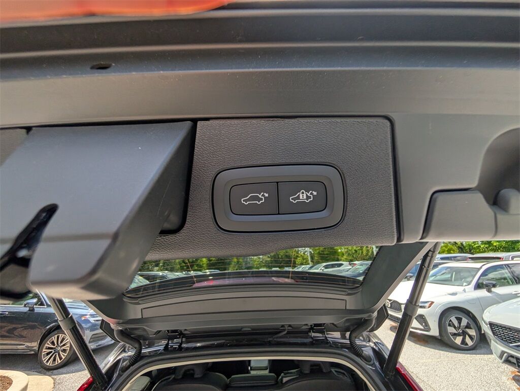 2025 Volvo XC60 Plug-In Hybrid T8 Ultra Hunt Valley MD