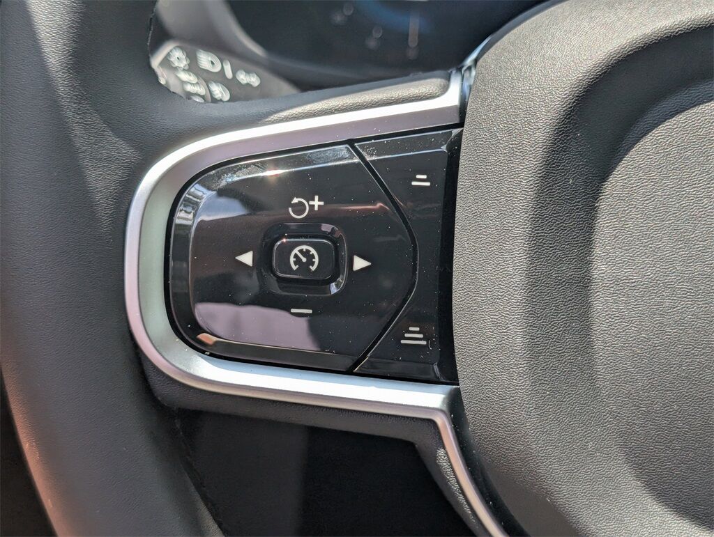 2025 Volvo XC60 Plug-In Hybrid T8 Ultra Hunt Valley MD
