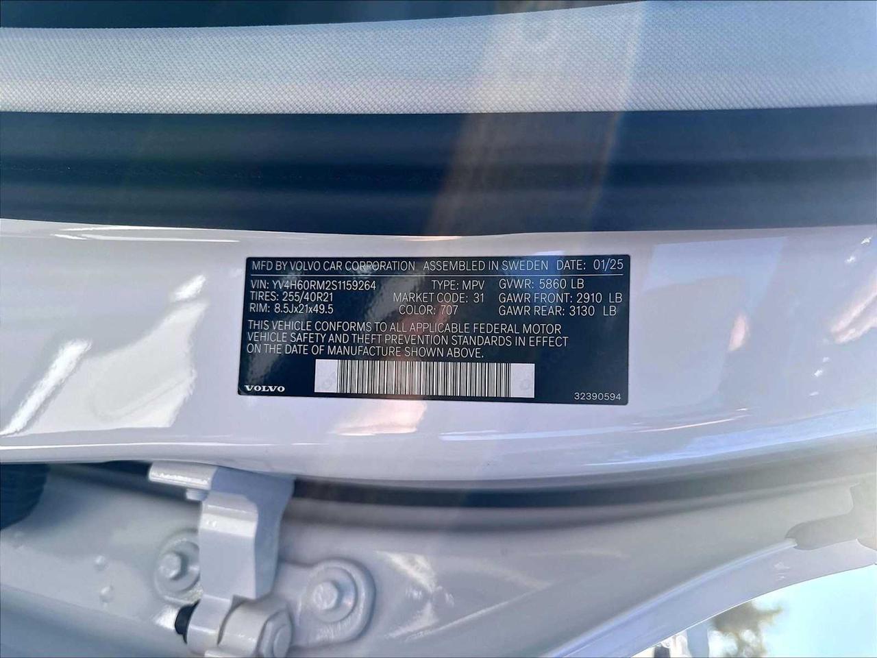 2025 Volvo XC60 Plug-In Hybrid Ultra Roseville CA